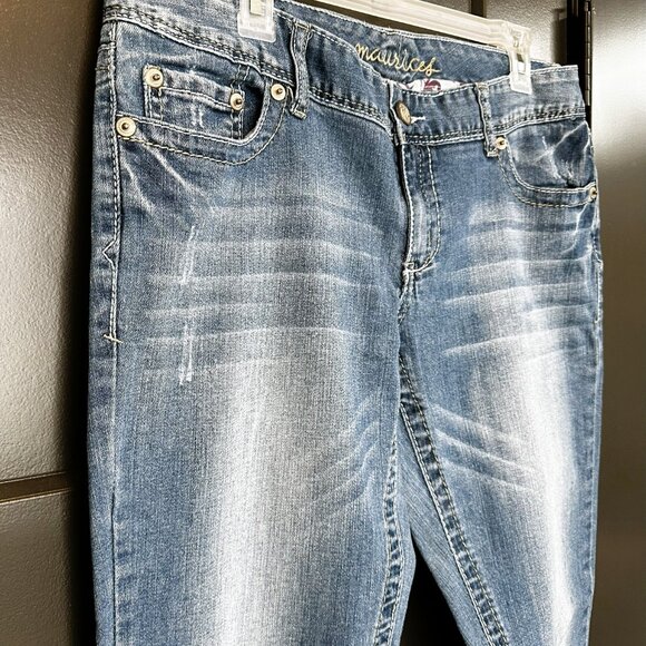 Maurices Juniors Size 11/12 Short Bootcut Jeans - Picture 7 of 10